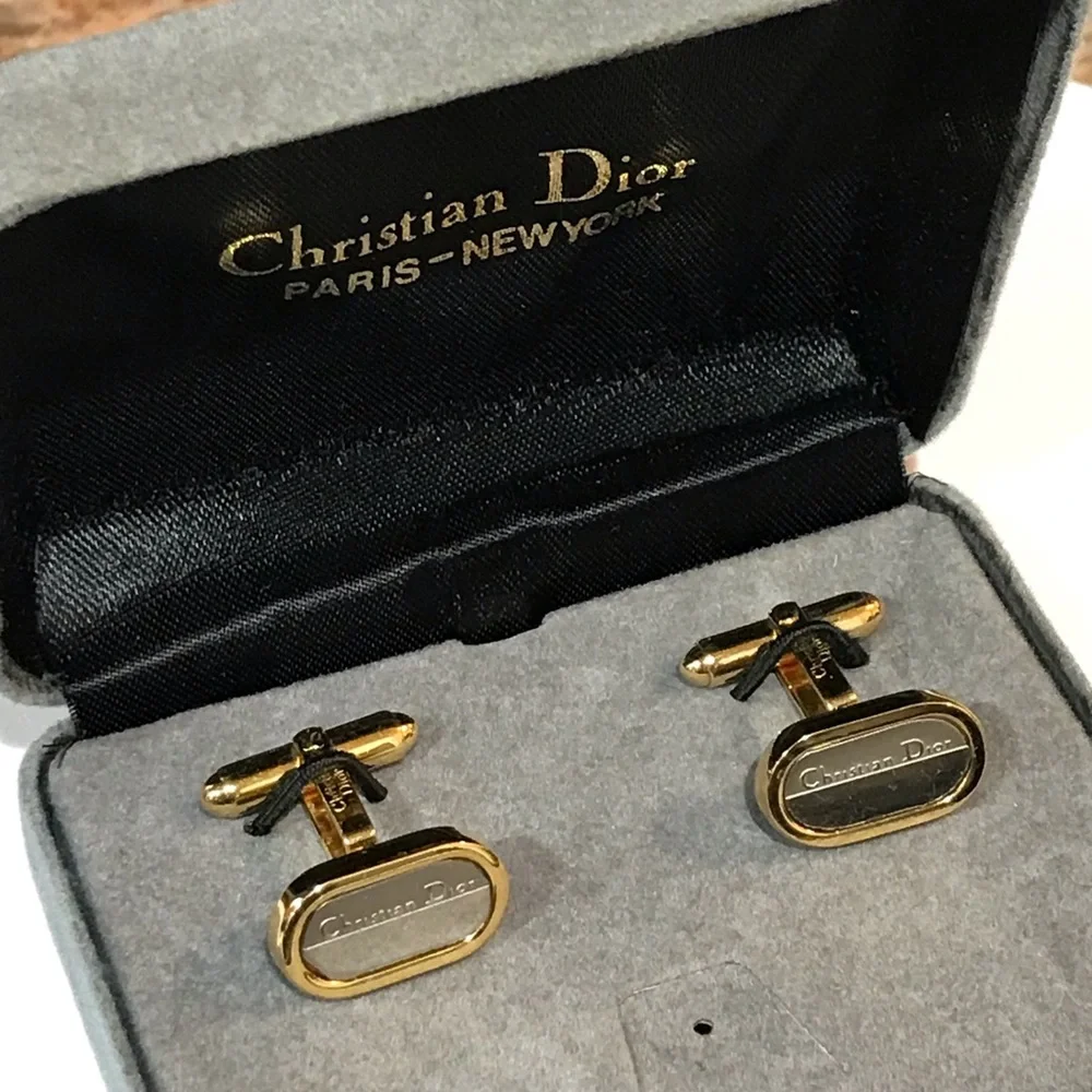 DIOR CD Logo Cuff Links in box 😍🔥